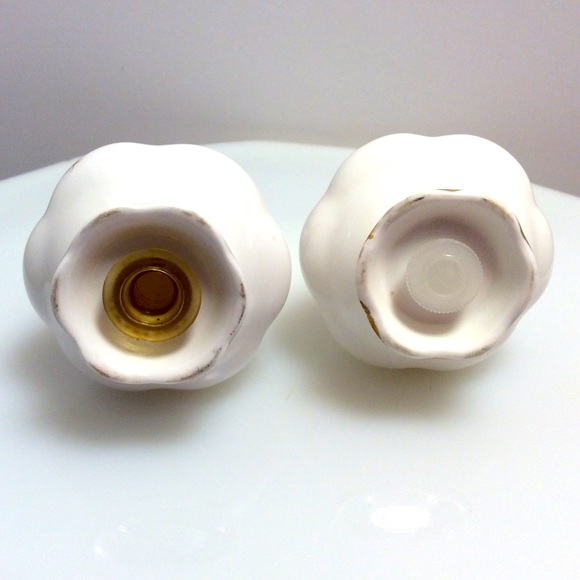 Vintage Royal Albert Lavender Rose Salt & Pepper - Picture 4 of 4